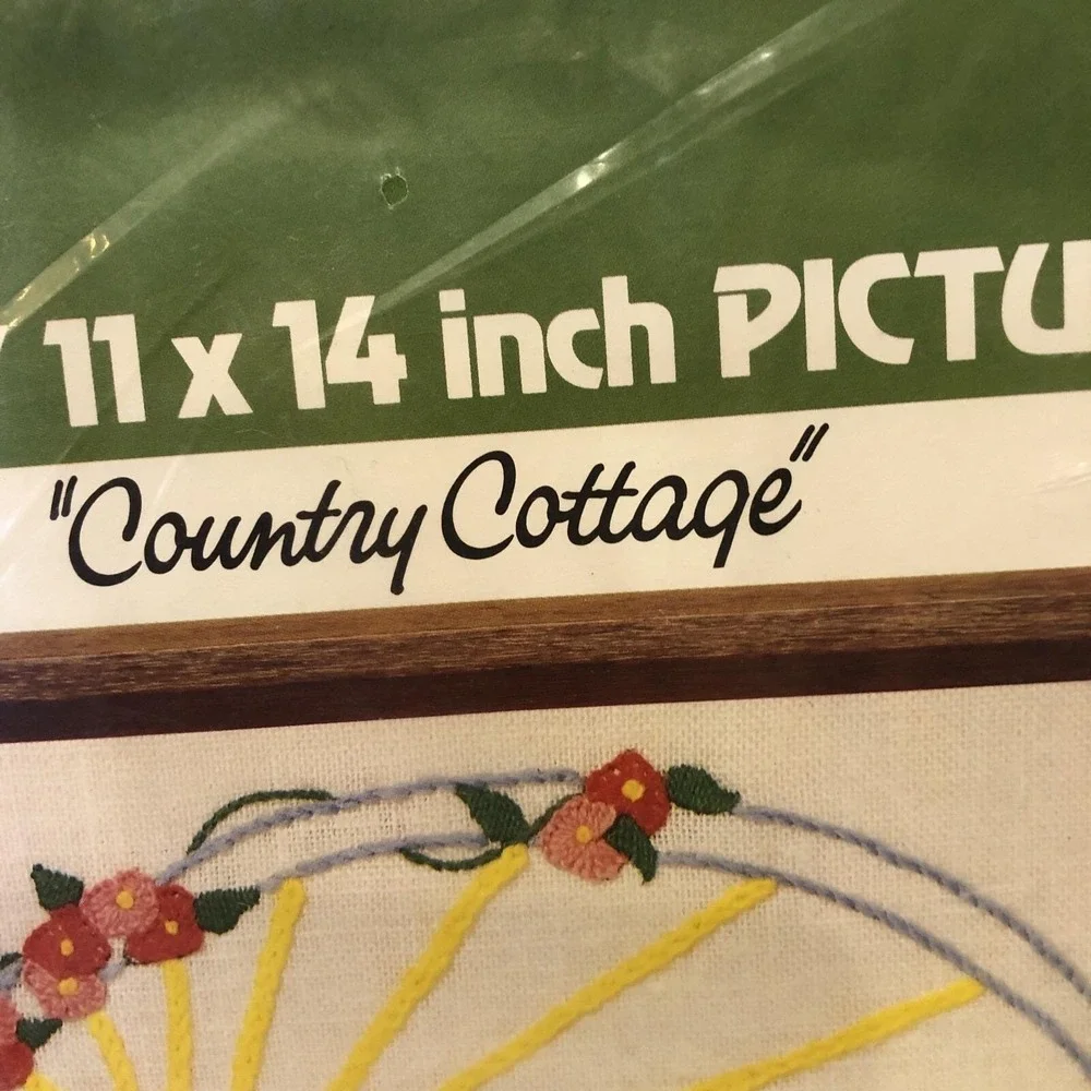 WonderArt Stitchery 11x14 Inch Picture Kit Country Cottage Wool Yarn Embroidery